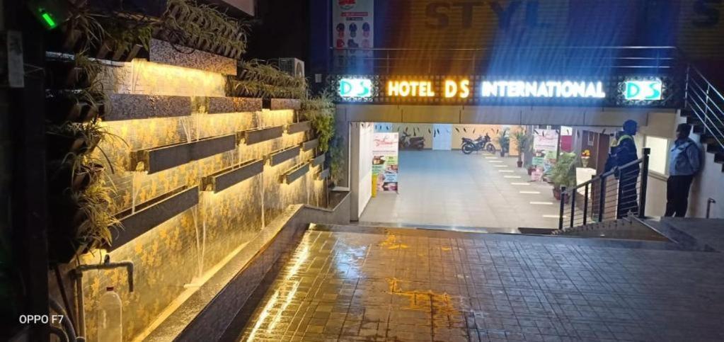 Hotel Ds International Džamšédpur Exteriér fotografie